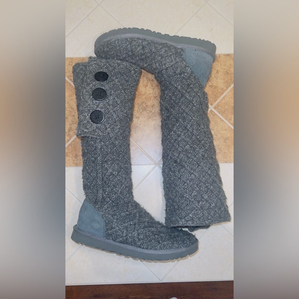 UGG Australia Gray Lattice Cardy 3 Button Tall Winter Knit Boots size US 9 - Picture 2 of 7